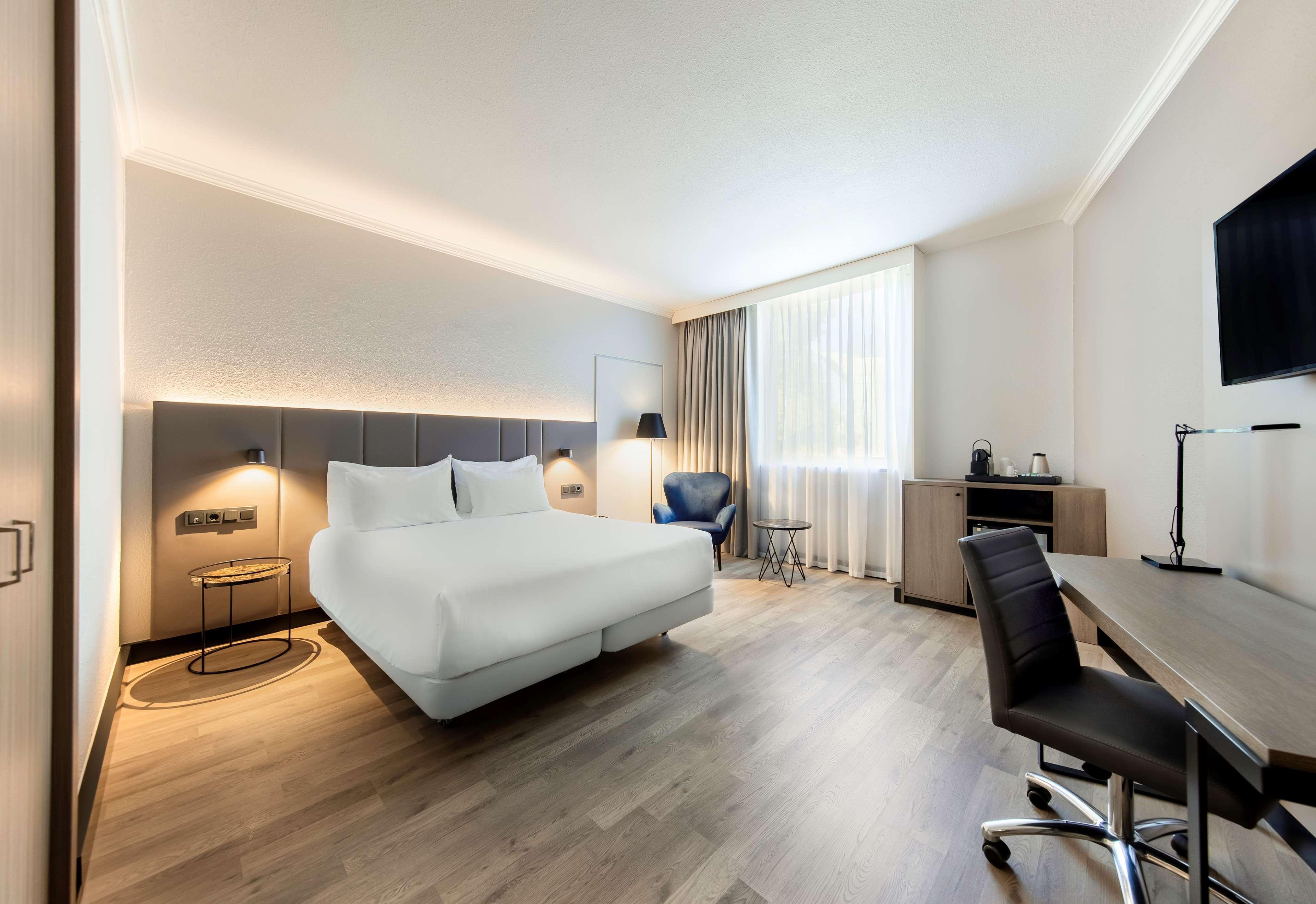 Nh Luxembourg Airport Hotel Niederanven Ngoại thất bức ảnh