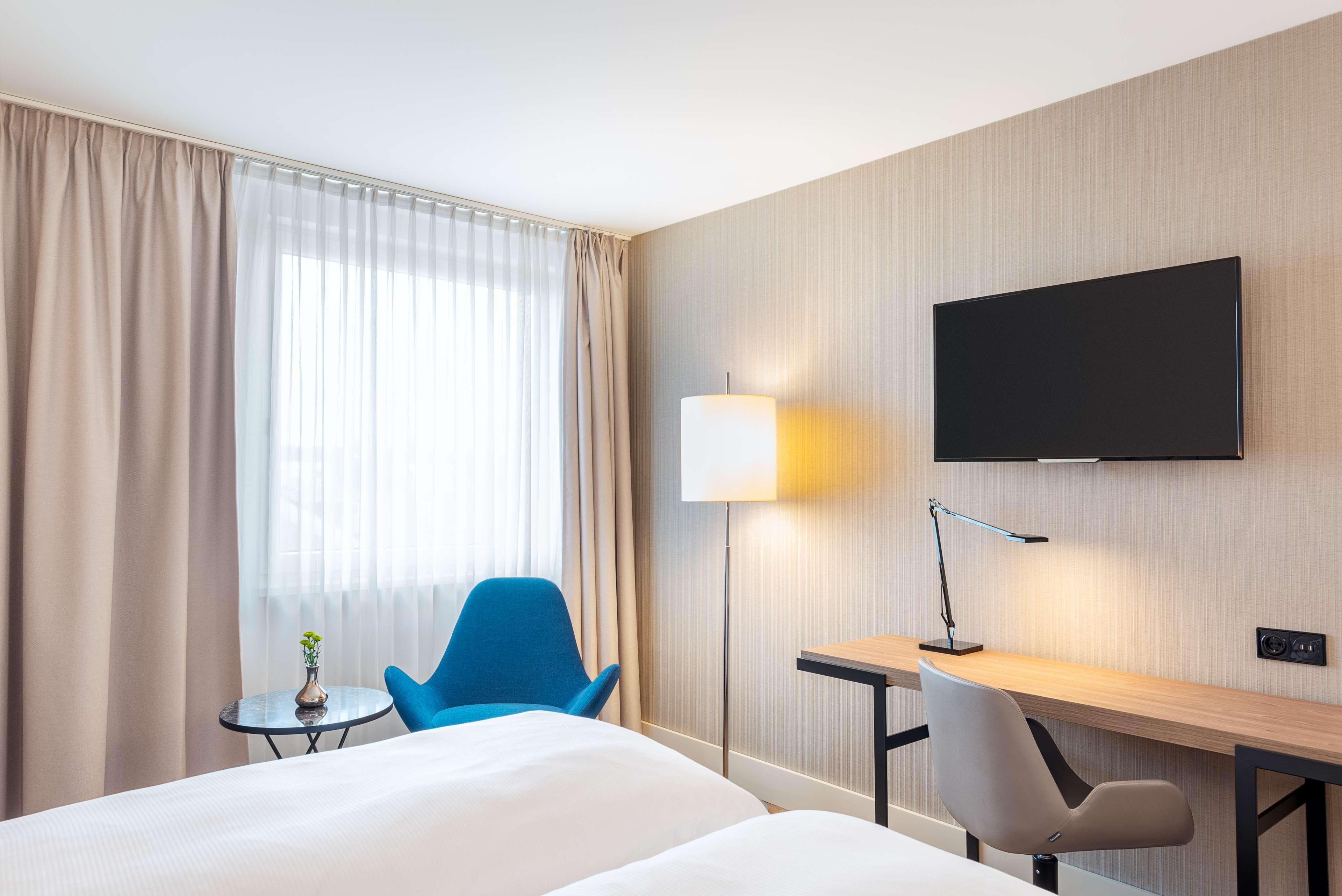 Nh Luxembourg Airport Hotel Niederanven Ngoại thất bức ảnh