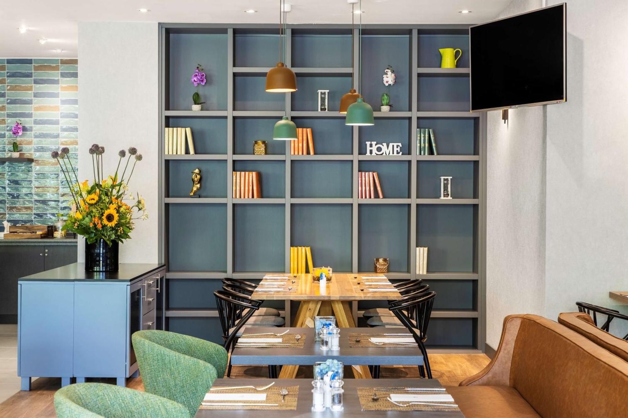 Nh Luxembourg Airport Hotel Niederanven Ngoại thất bức ảnh