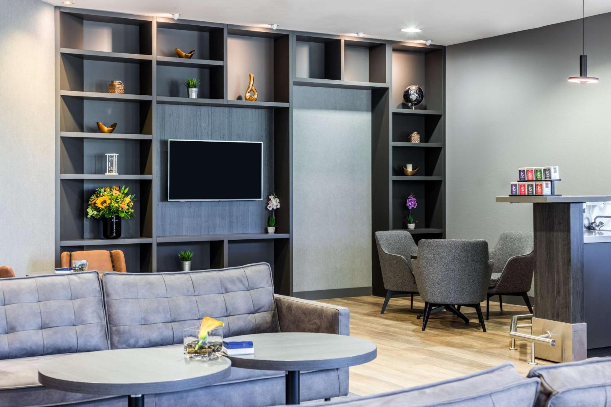Nh Luxembourg Airport Hotel Niederanven Ngoại thất bức ảnh
