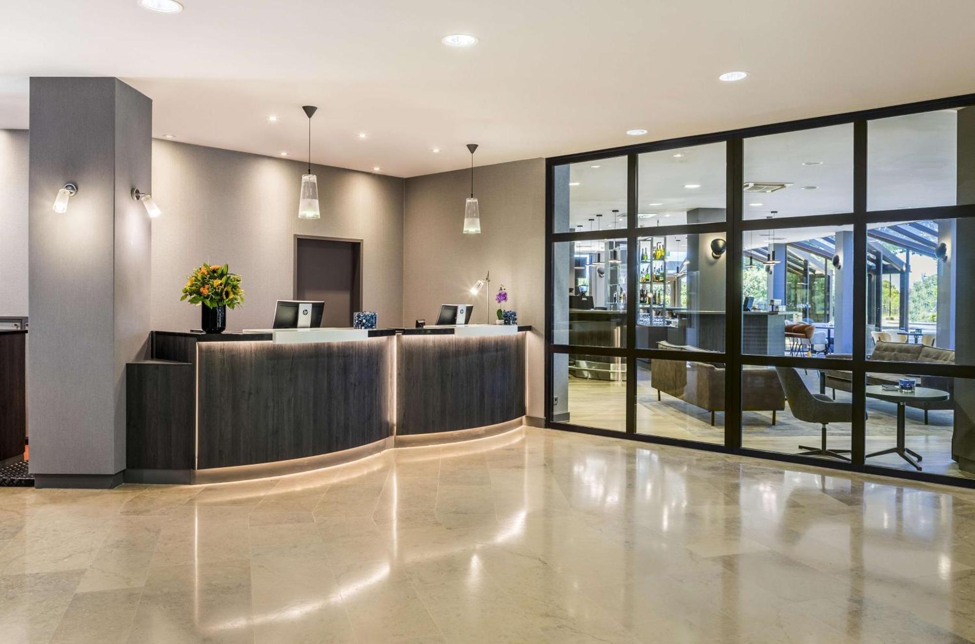 Nh Luxembourg Airport Hotel Niederanven Ngoại thất bức ảnh