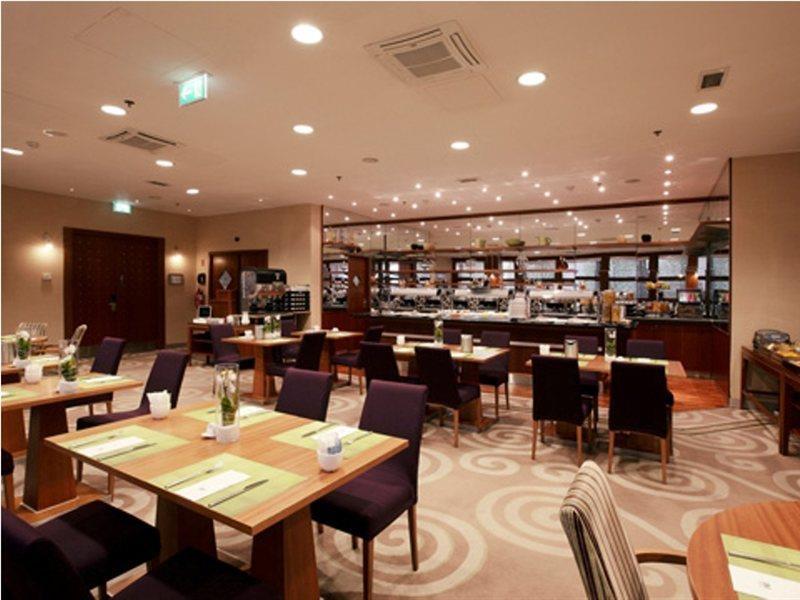 Nh Luxembourg Airport Hotel Niederanven Ngoại thất bức ảnh